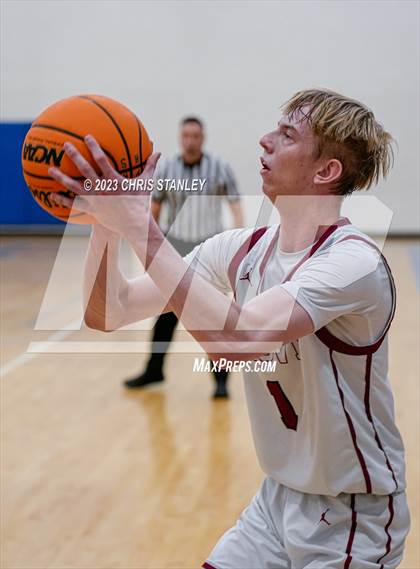 Thumbnail 2 in Tolleson vs. Walden Grove (Panther Hoops Classic) photogallery.