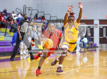 Thumbnail 2 in Clinton vs. DeSoto Central (MHSAA 6A Round 1) photogallery.