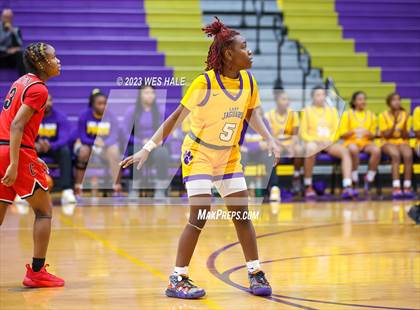 Thumbnail 2 in Clinton vs. DeSoto Central (MHSAA 6A Round 1) photogallery.