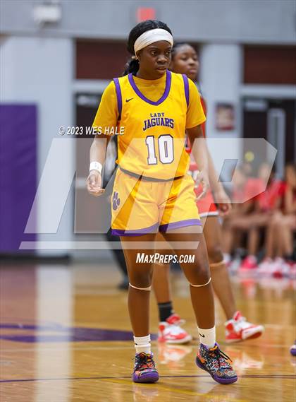Thumbnail 1 in Clinton vs. DeSoto Central (MHSAA 6A Round 1) photogallery.