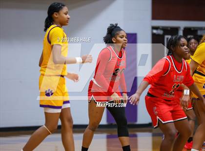Thumbnail 2 in Clinton vs. DeSoto Central (MHSAA 6A Round 1) photogallery.