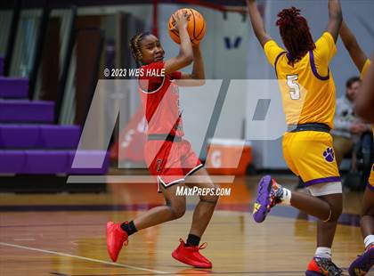 Thumbnail 2 in Clinton vs. DeSoto Central (MHSAA 6A Round 1) photogallery.