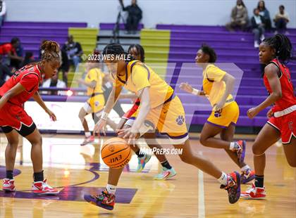 Thumbnail 1 in Clinton vs. DeSoto Central (MHSAA 6A Round 1) photogallery.