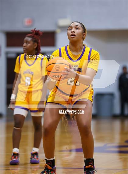 Thumbnail 1 in Clinton vs. DeSoto Central (MHSAA 6A Round 1) photogallery.