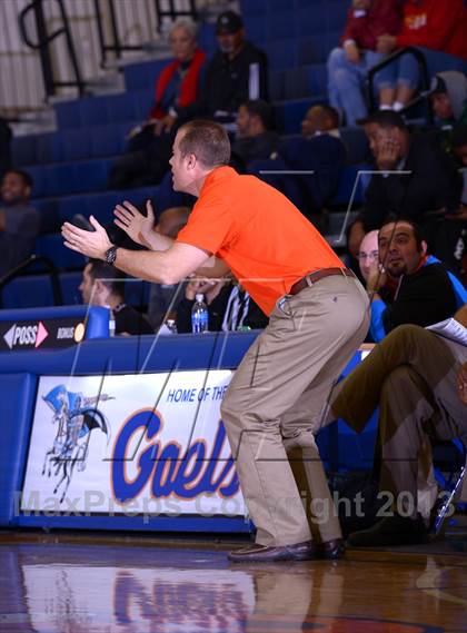 Thumbnail 2 in Redondo Union vs. Bishop Gorman (Tarkanian Classic) photogallery.