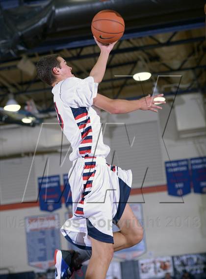 Thumbnail 2 in Redondo Union vs. Bishop Gorman (Tarkanian Classic) photogallery.