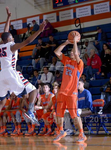 Thumbnail 2 in Redondo Union vs. Bishop Gorman (Tarkanian Classic) photogallery.