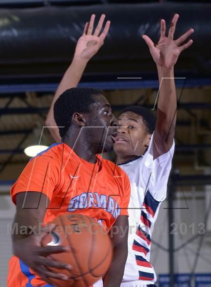 Thumbnail 3 in Redondo Union vs. Bishop Gorman (Tarkanian Classic) photogallery.