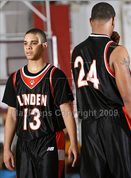 Thumbnail 1 in Linden vs. Mt. Vernon photogallery.