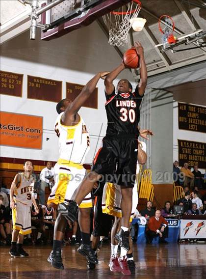 Thumbnail 3 in Linden vs. Mt. Vernon photogallery.