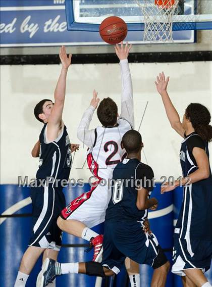 Thumbnail 2 in Murrieta Valley vs Sierra Canyon (Torrey Pines Holiday Classic) photogallery.