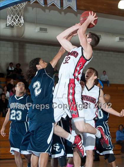 Thumbnail 3 in Murrieta Valley vs Sierra Canyon (Torrey Pines Holiday Classic) photogallery.