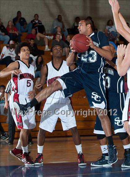 Thumbnail 2 in Murrieta Valley vs Sierra Canyon (Torrey Pines Holiday Classic) photogallery.