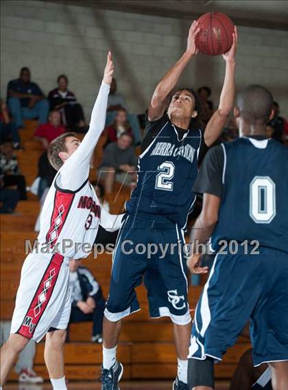 Thumbnail 2 in Murrieta Valley vs Sierra Canyon (Torrey Pines Holiday Classic) photogallery.