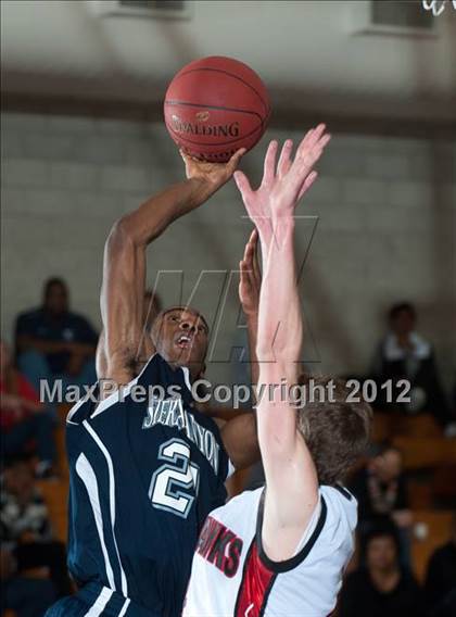 Thumbnail 1 in Murrieta Valley vs Sierra Canyon (Torrey Pines Holiday Classic) photogallery.