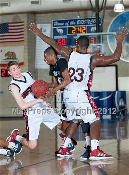 Thumbnail 1 in Murrieta Valley vs Sierra Canyon (Torrey Pines Holiday Classic) photogallery.