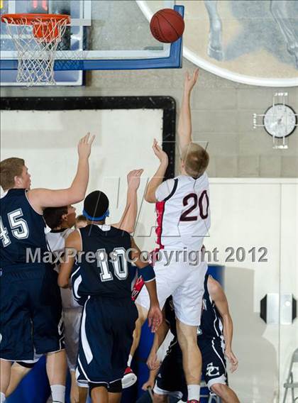 Thumbnail 3 in Murrieta Valley vs Sierra Canyon (Torrey Pines Holiday Classic) photogallery.