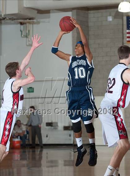 Thumbnail 3 in Murrieta Valley vs Sierra Canyon (Torrey Pines Holiday Classic) photogallery.