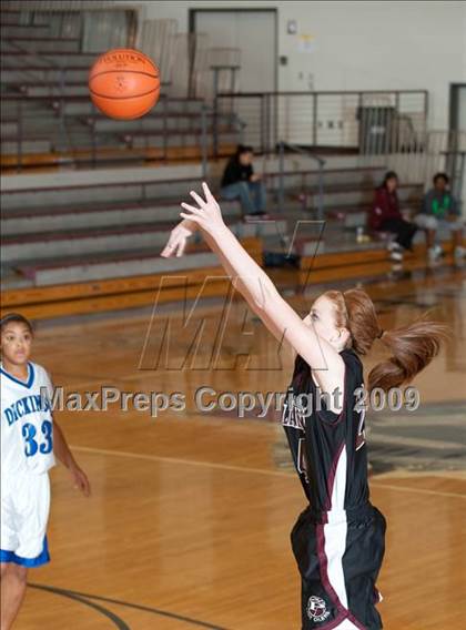 Thumbnail 2 in Dickinson @ Pearland  (McDonalds Texas Invitational) photogallery.
