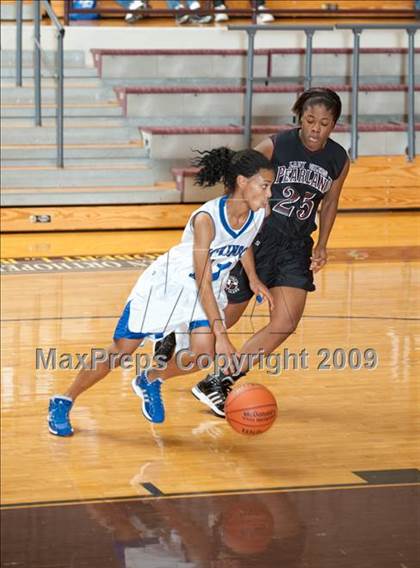 Thumbnail 1 in Dickinson @ Pearland  (McDonalds Texas Invitational) photogallery.