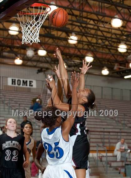 Thumbnail 2 in Dickinson @ Pearland  (McDonalds Texas Invitational) photogallery.