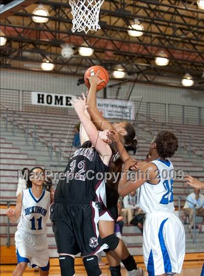 Thumbnail 2 in Dickinson @ Pearland  (McDonalds Texas Invitational) photogallery.