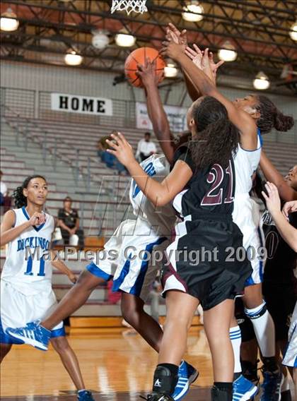 Thumbnail 3 in Dickinson @ Pearland  (McDonalds Texas Invitational) photogallery.