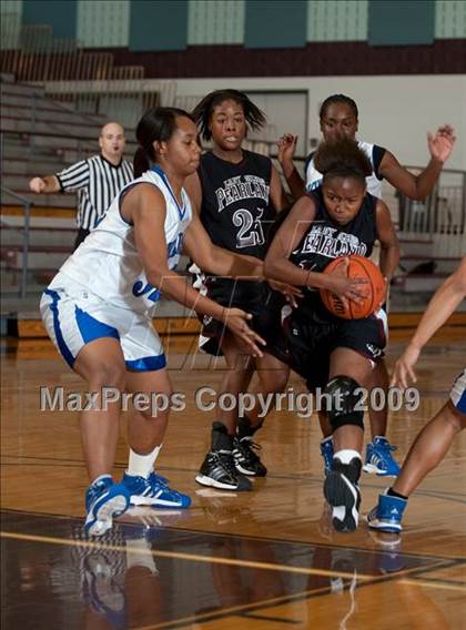 Thumbnail 2 in Dickinson @ Pearland  (McDonalds Texas Invitational) photogallery.