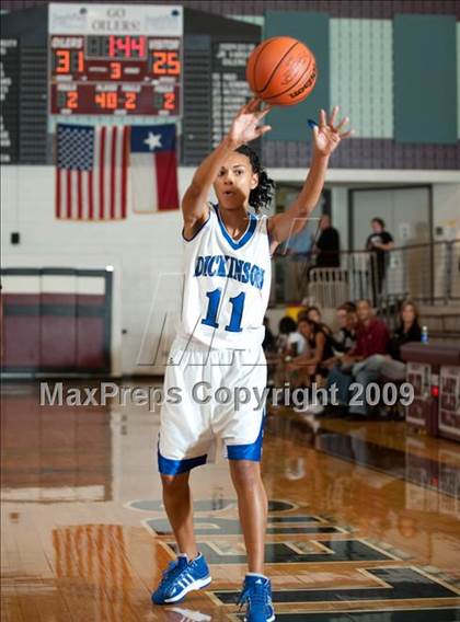 Thumbnail 2 in Dickinson @ Pearland  (McDonalds Texas Invitational) photogallery.