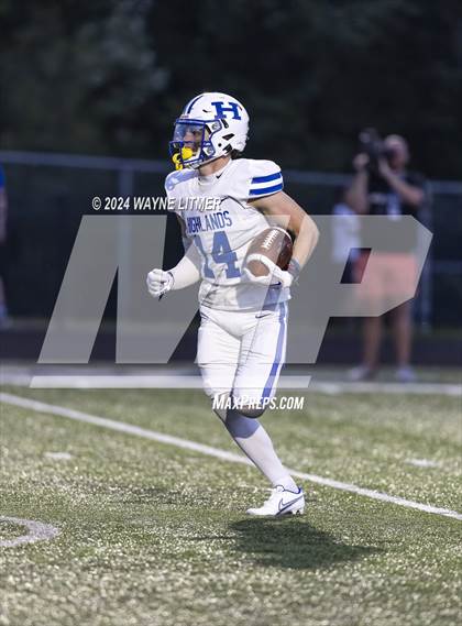 Thumbnail 3 in Highlands @ Covington Catholic photogallery.