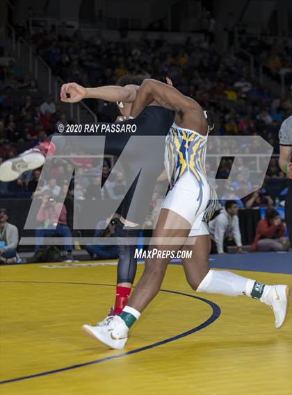Thumbnail 1 in NYSPHSAA Wrestling Championships - Finals 132 lbs - 160 lbs photogallery.