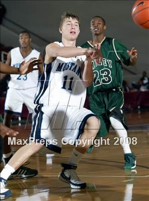 Thumbnail 2 in Smiley vs. Kingwood (Houston vs the Nation Tournament) photogallery.