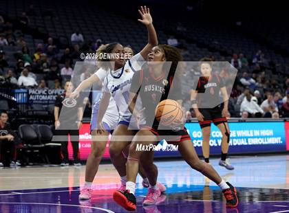 Thumbnail 1 in Centennial vs. Clovis (CIF State D1 Final) photogallery.