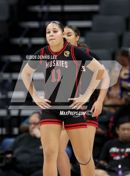 Thumbnail 3 in Centennial vs. Clovis (CIF State D1 Final) photogallery.