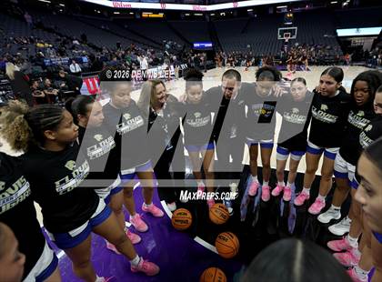 Thumbnail 1 in Centennial vs. Clovis (CIF State D1 Final) photogallery.