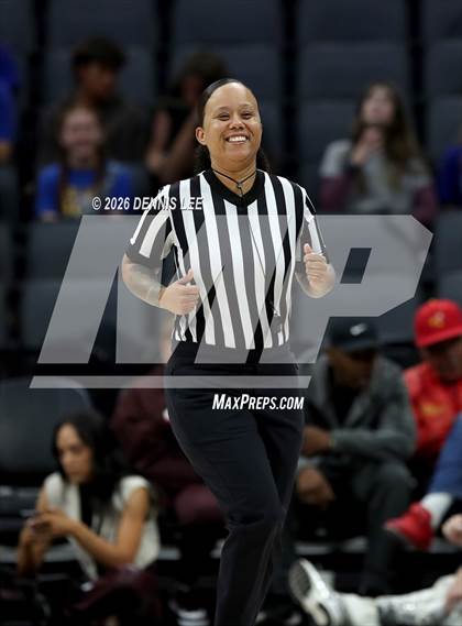 Thumbnail 3 in Centennial vs. Clovis (CIF State D1 Final) photogallery.