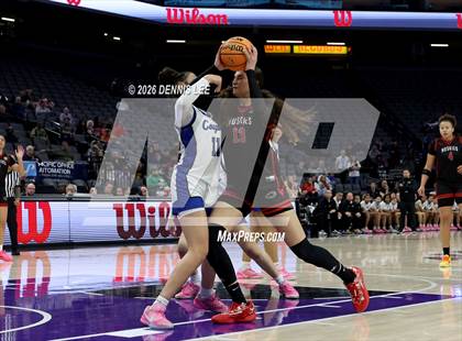 Thumbnail 1 in Centennial vs. Clovis (CIF State D1 Final) photogallery.