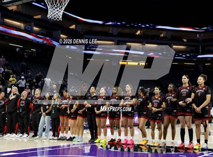 Thumbnail 1 in Centennial vs. Clovis (CIF State D1 Final) photogallery.
