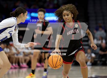 Thumbnail 1 in Centennial vs. Clovis (CIF State D1 Final) photogallery.