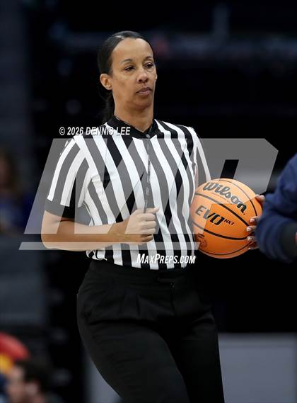 Thumbnail 2 in Centennial vs. Clovis (CIF State D1 Final) photogallery.