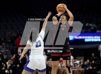 Thumbnail 2 in Centennial vs. Clovis (CIF State D1 Final) photogallery.