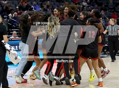 Thumbnail 3 in Centennial vs. Clovis (CIF State D1 Final) photogallery.