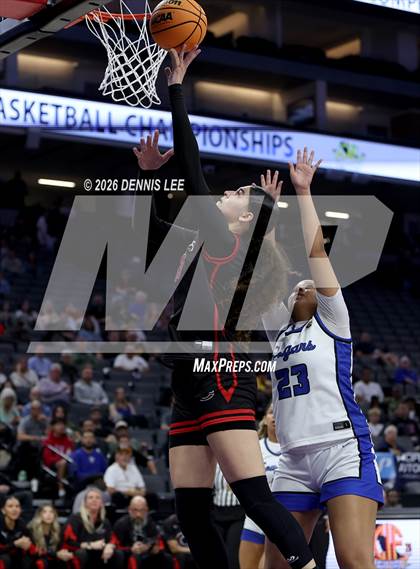 Thumbnail 3 in Centennial vs. Clovis (CIF State D1 Final) photogallery.