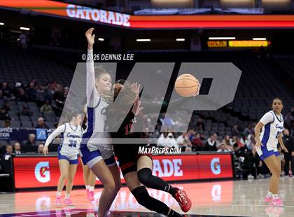 Thumbnail 2 in Centennial vs. Clovis (CIF State D1 Final) photogallery.