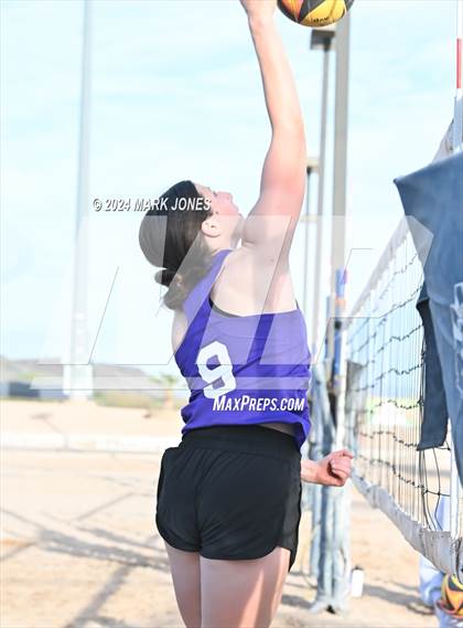 Thumbnail 3 in Dysart @ Northwest Christian photogallery.