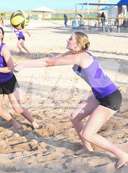 Thumbnail 3 in Dysart @ Northwest Christian photogallery.
