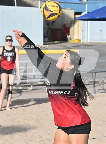 Thumbnail 2 in Dysart @ Northwest Christian photogallery.