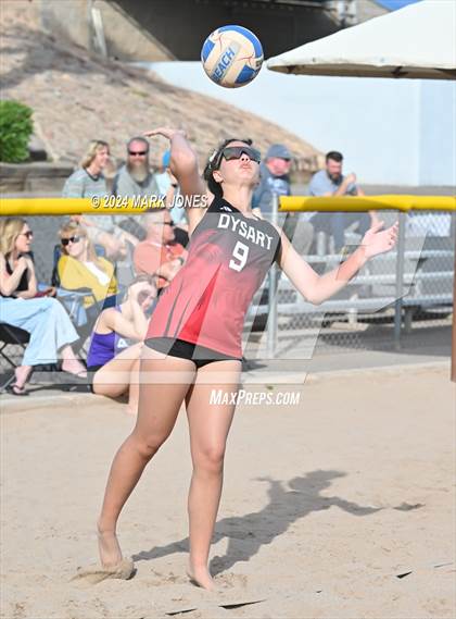 Thumbnail 2 in Dysart @ Northwest Christian photogallery.