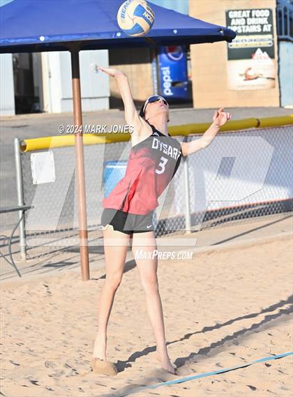 Thumbnail 3 in Dysart @ Northwest Christian photogallery.