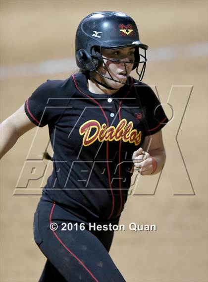 Thumbnail 2 in Valley View vs. Mission Viejo (CIF-SS D2 Final) photogallery.